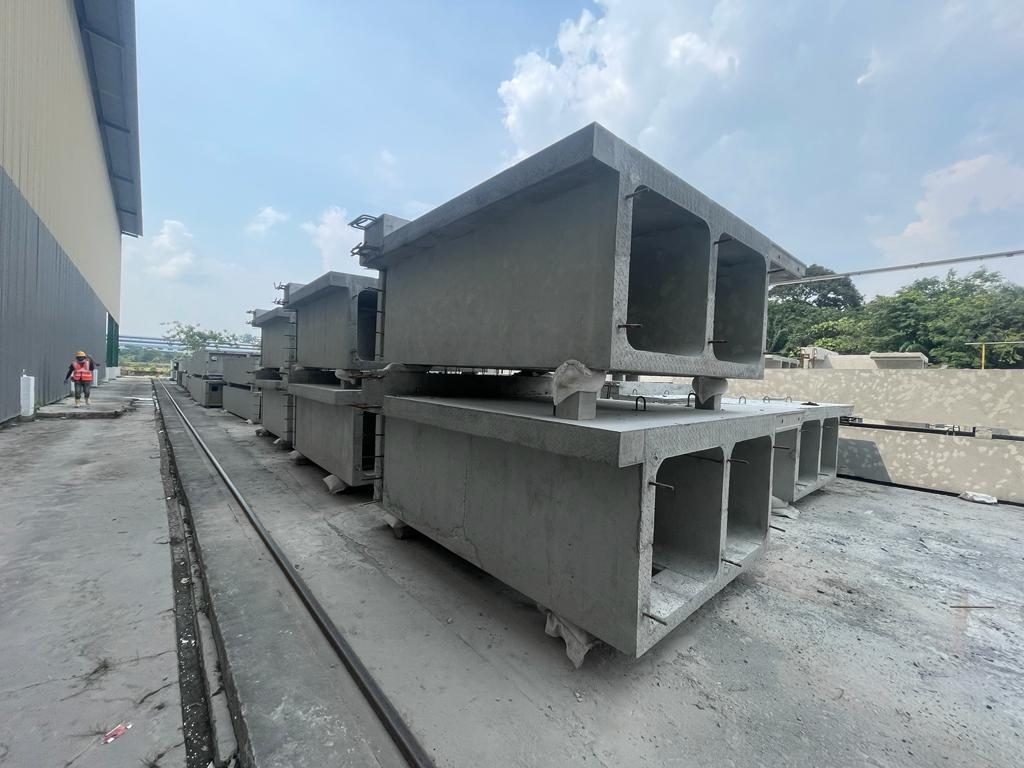 Precast refuse chute section